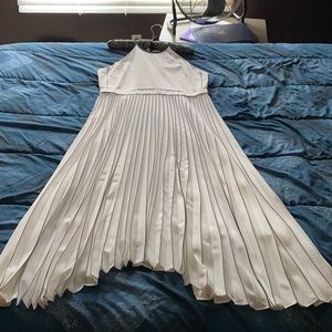 Banana Republic flowing dress with no sleeves